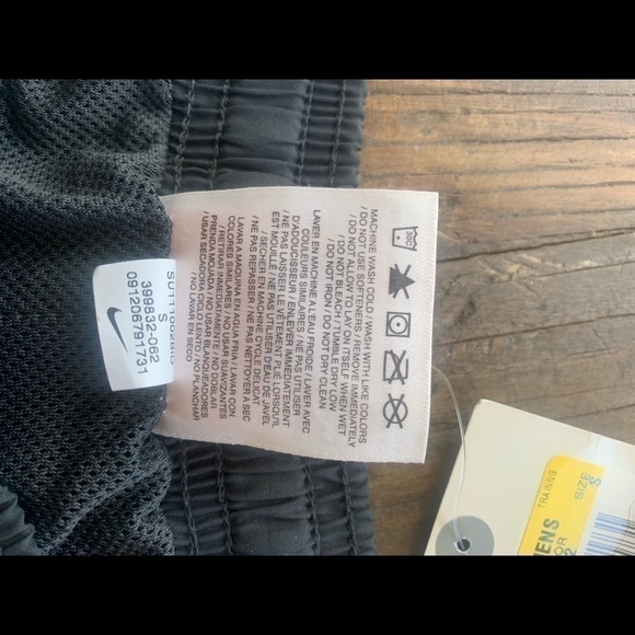 Nike Womens Training Pants Size S Gray NWT Run Gym - Picture 4 of 6